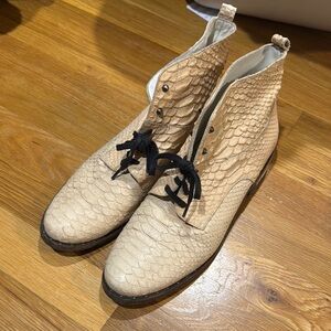 Freda Salvador boots